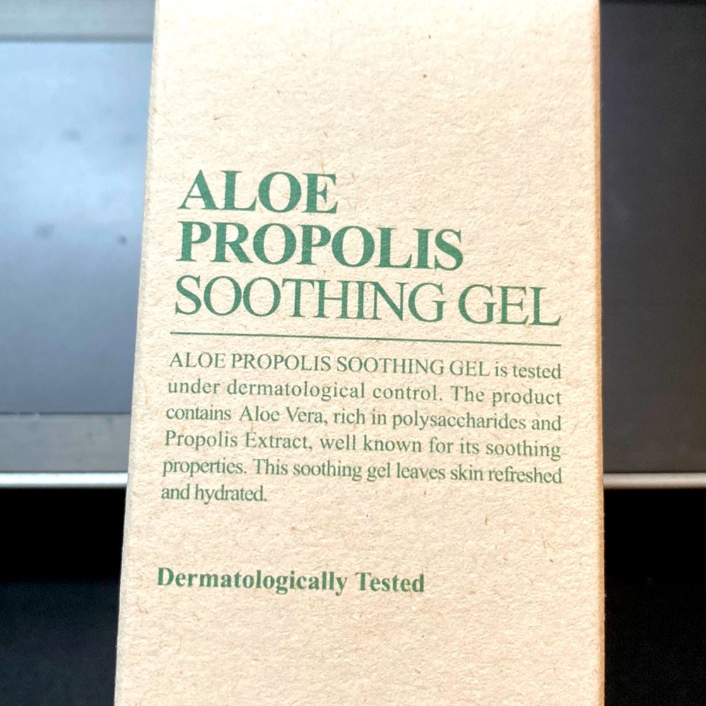 Aloe propolis . Shooting Gel